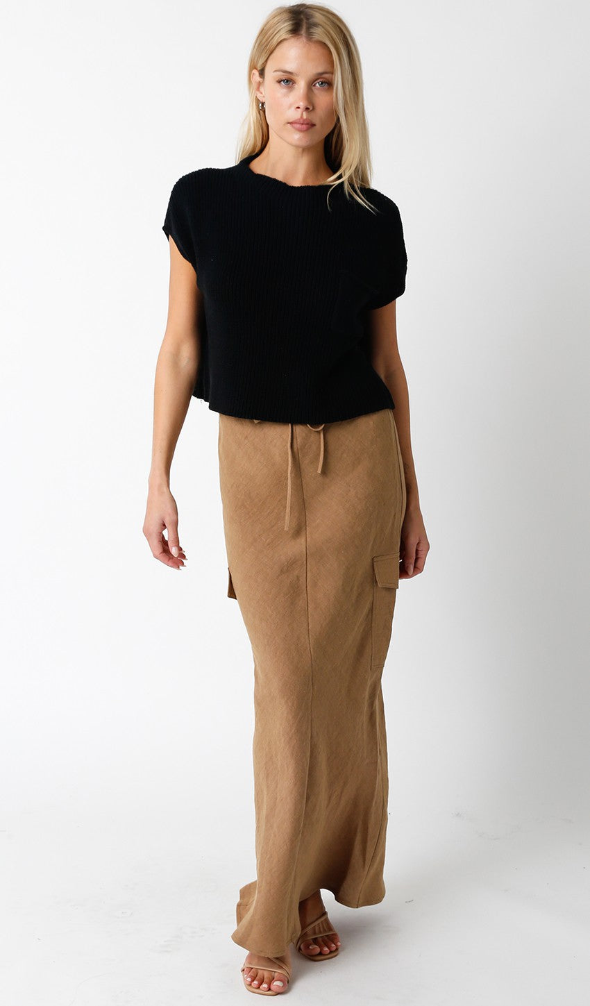 Black Short Sleeve Mock Neck Knit Top