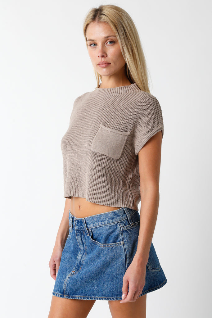 Short Sleeve Sweater With Side Pocket